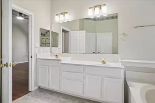 1209 Silverwood Dr, Flower Mound, TX 75028 - Photo 16