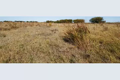 5814 Woodard Avenue, Cleburne, TX 76033 - Photo 8