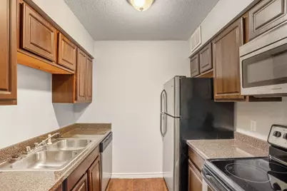 150 S Main Street, Euless, TX 76040 - Photo 6