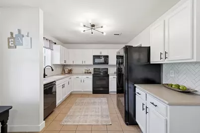 1801 Kittredge Way, Fort Worth, TX 76247 - Photo 10