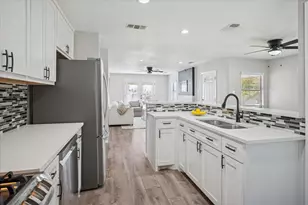 2717 El Tivoli Dr, Dallas, TX 75211 - Photo 10