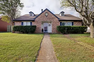 431 Whitney St, Cedar Hill, TX 75104 - Photo 2