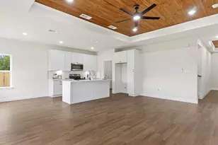 2211 Woodcrest Trail, Granbury, TX 76048 - Photo 8