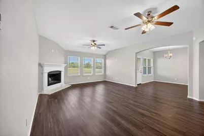 3905 Chippewa Court, Granbury, TX 76048 - Photo 8