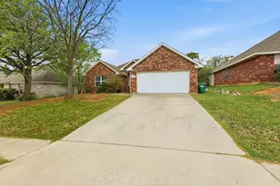 1001 Chase Ln, Denton, TX 76209 - Photo 1