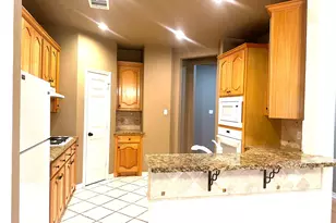 1410 Oxford Dr, Mansfield, TX 76063 - Photo 6