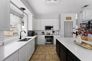 932 Mimosa Ct, Burleson, TX 76028 - Photo 16