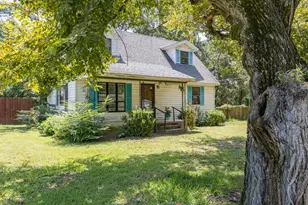 925 Angies Crossing, Tool, TX 75143 - Photo 1