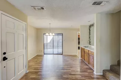 1413 Palmnold Circle E, Fort Worth, TX 76120 - Photo 8