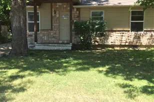 514 Euclid St, Cleburne, TX 76033 - Photo 1