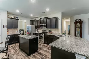 217 Watson St, Red Oak, TX 75154 - Photo 8