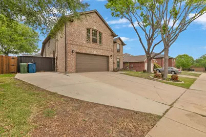 317 Benton Drive, Roanoke, TX 76262 - Photo 2