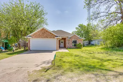 108 S Douglas Street, Covington, TX 76636 - Photo 4