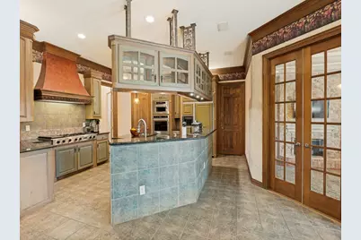 2804 High Point Court, Grapevine, TX 76051 - Photo 10