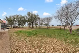1840 Val Verde Rd, McGregor, TX 76657 - Photo 28