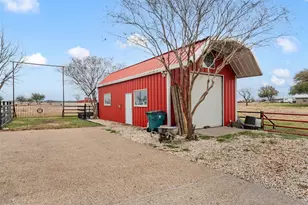 1840 Val Verde Rd, McGregor, TX 76657 - Photo 4