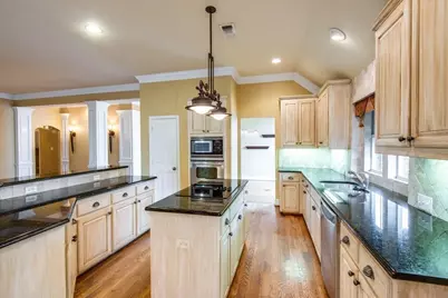 725 Saxon Trail, Southlake, TX 76092 - Photo 14