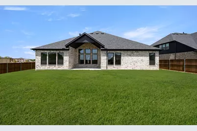 2315 Meek Woods Lane, Mansfield, TX 76063 - Photo 4