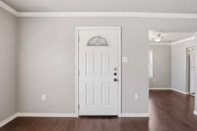 3201 McCart Avenue, Fort Worth, TX 76110 - Photo 6