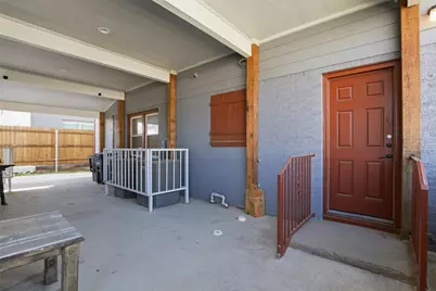 3201 McCart Avenue, Fort Worth, TX 76110 - Photo 30