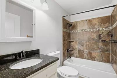 3201 McCart Avenue, Fort Worth, TX 76110 - Photo 16