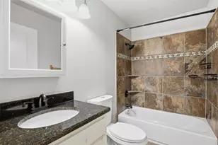 3201 McCart Ave, Fort Worth, TX 76110 - Photo 16