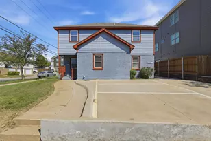 3201 McCart Ave, Fort Worth, TX 76110 - Photo 2