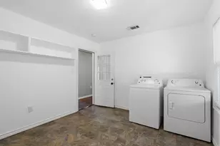 3201 McCart Ave, Fort Worth, TX 76110 - Photo 26