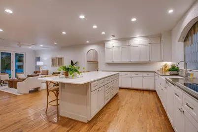 1033 Cedar Hill Avenue, Dallas, TX 75208 - Photo 16