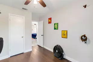 2720 Oak Trail, Carrollton, TX 75007 - Photo 10