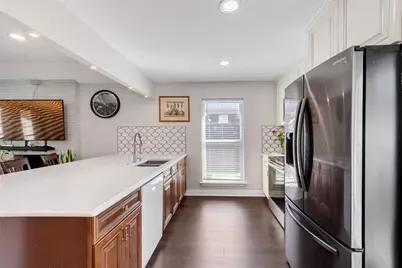 2720 Oak Trail, Carrollton, TX 75007 - Photo 4