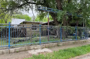 3400 Avenue C, Fort Worth, TX 76105 - Photo 2