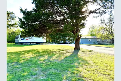 664 Quail Creek Circle, Pottsboro, TX 75076 - Photo 20