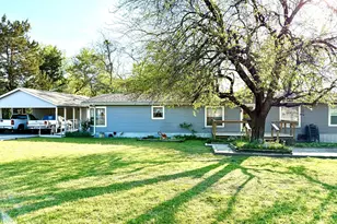 664 Quail Creek Cir, Pottsboro, TX 75076 - Photo 22