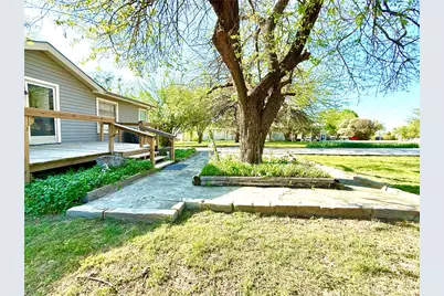 664 Quail Creek Circle, Pottsboro, TX 75076 - Photo 32