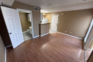 2301 Basil Dr, Arlington, TX 76006 - Photo 8