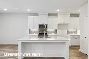 3720 Pierce Ln, Grand Prairie, TX 75052 - Photo 6