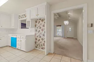 201 Pecan Village Cir, Waco, TX 76710 - Photo 16