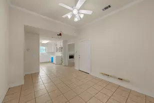201 Pecan Village Cir, Waco, TX 76710 - Photo 10