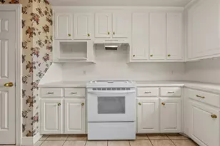 201 Pecan Village Cir, Waco, TX 76710 - Photo 14