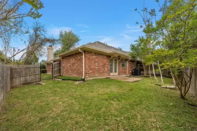 201 Pecan Village Circle, Waco, TX 76710 - Photo 32