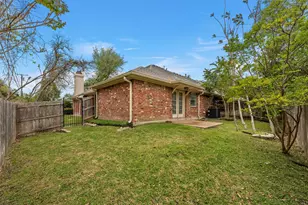 201 Pecan Village Cir, Waco, TX 76710 - Photo 32