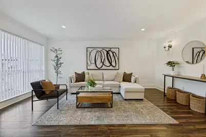 5911 E University Boulevard #206, Dallas, TX 75206 - Photo 2