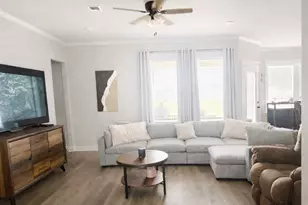 310 W Tate St, Robinson, TX 76706 - Photo 4