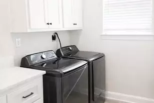 310 W Tate St, Robinson, TX 76706 - Photo 10