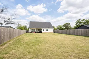 310 W Tate St, Robinson, TX 76706 - Photo 2