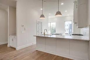 300 Foch St, Fort Worth, TX 76107 - Photo 10