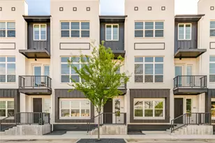 13325 Bee St, Farmers Branch, TX 75234 - Photo 2