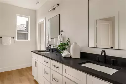 13325 Bee Street #104, Farmers Branch, TX 75234 - Photo 16