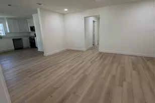 469 W Fulton St, Van Alstyne, TX 75495 - Photo 6